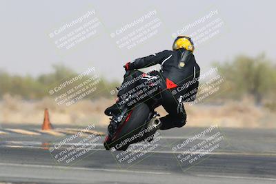 media/Mar-28-2022-Superbike Trackdays (Mon) [[b8603d0f67]]/Open Track Time/Turn 16/